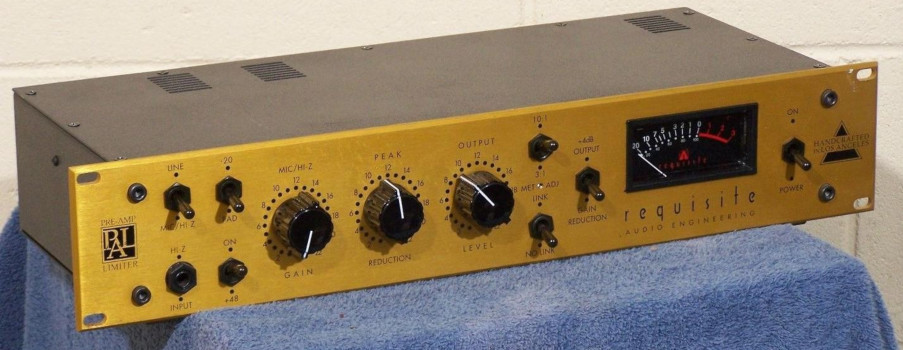 Studio Tube Pre Preamp, the Helix model of a Mic Requisite Y7 mic preamp
